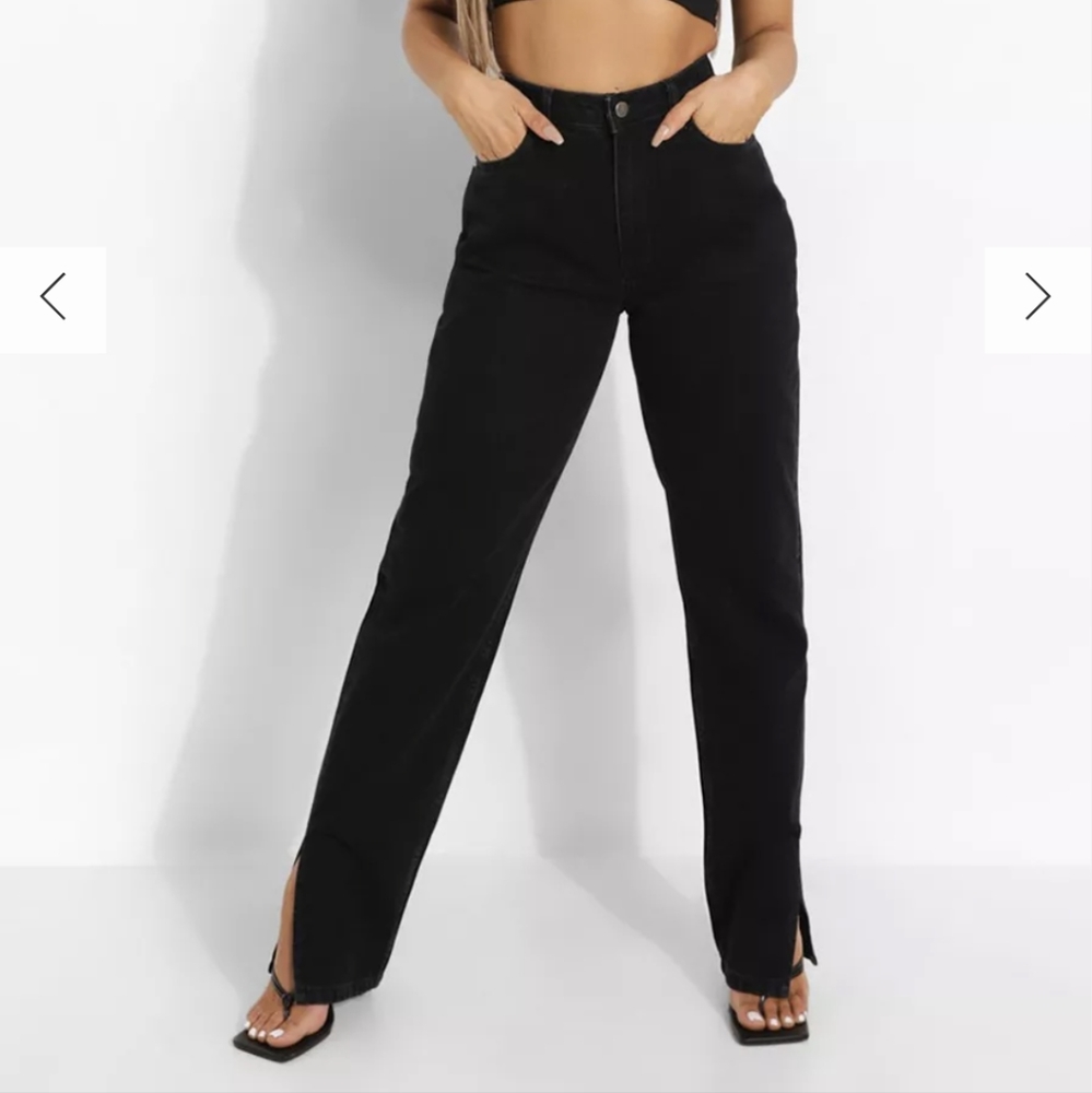 BOOHOO - NWT Split Hem Jeans
